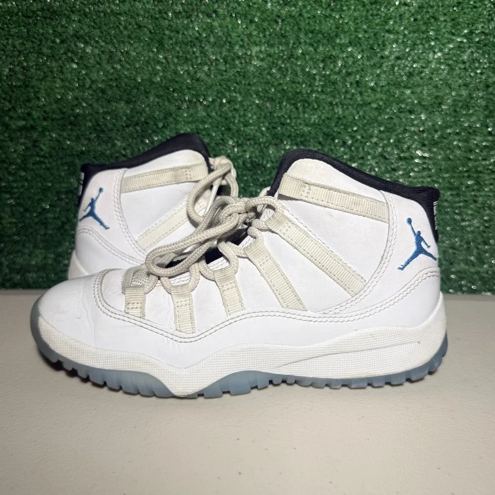 Air Jordan 11 Retro GS Win Like '82 University Blue White Size 1Y 378039-104